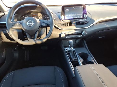 New 2025 Nissan Altima 2.5 S image 9