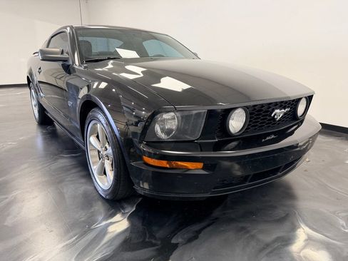 Used 2006 Ford Mustang GT RWD image 21