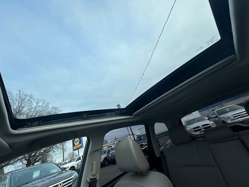 Used 2014 Subaru Forester 2.5i Limited image 19