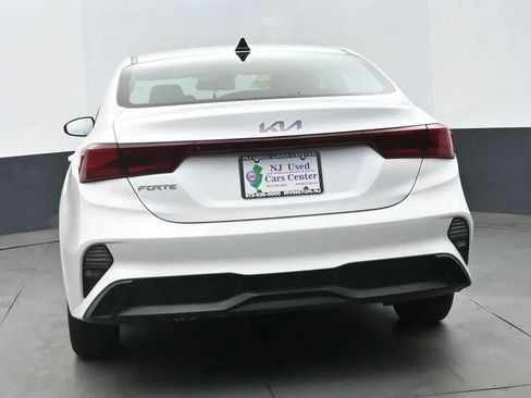 Used 2023 Kia Forte LXS FWD image 8