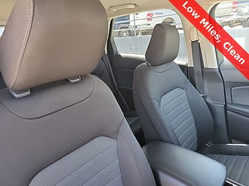 Used 2020 Ford Edge SE image 42