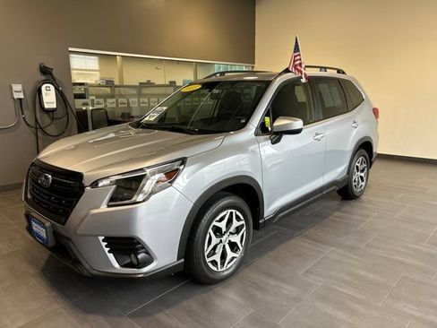 Used 2023 Subaru Forester Premium AWD/4WD image 21