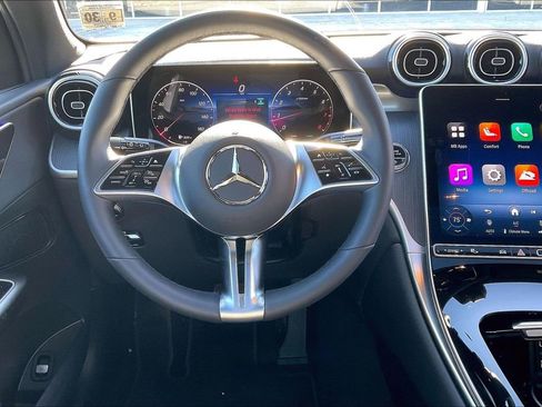 Used 2026 Mercedes-Benz GLC 300 4MATIC image 5