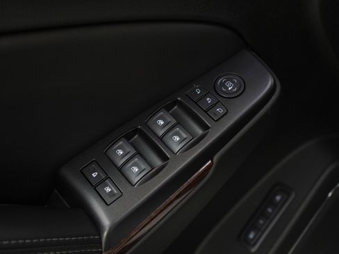 Used 2017 GMC Yukon XL SLT image 21