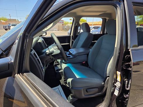 Used 2016 RAM 1500 Express w/ Black Ram 1500 Express Group AWD/4WD image 41