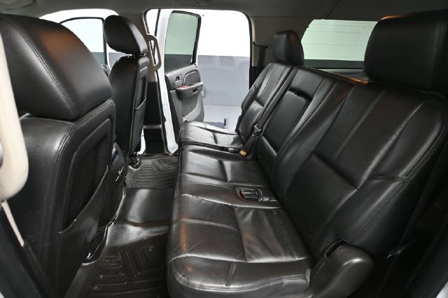 Used 2013 GMC Yukon XL SLT AWD/4WD image 29