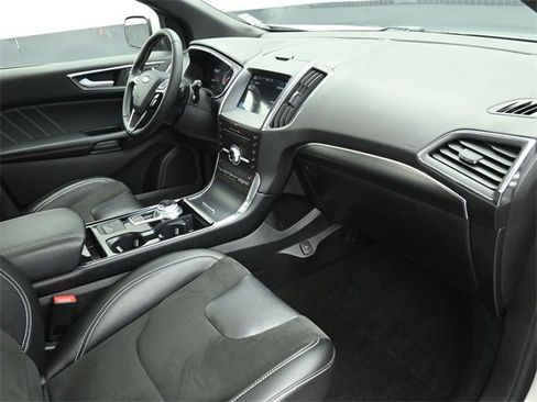 Certified 2019 Ford Edge ST w/ Convenience Package image 30