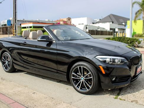 Used 2020 BMW 230i xDrive Convertible w/ Convenience Package image 8