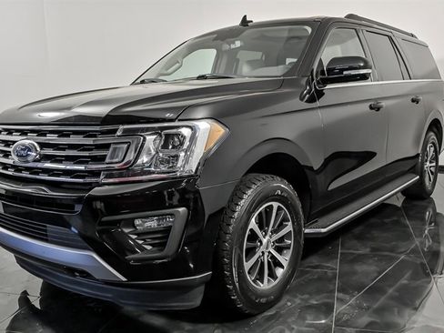 Used 2018 Ford Expedition Max XLT w/ Equipment Group 202A AWD/4WD image 5