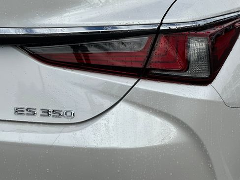 Certified 2025 Lexus ES 350 image 13