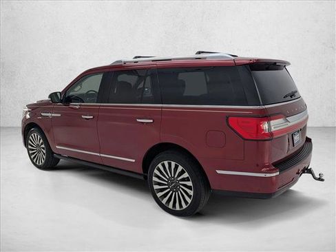 Used 2018 Lincoln Navigator Reserve w/ Technology Package AWD/4WD image 8