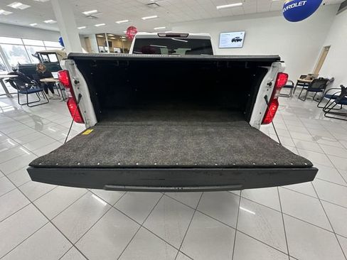 Certified 2021 Chevrolet Silverado 1500 LT image 28