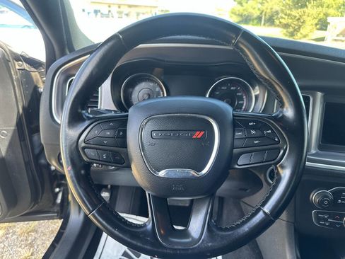 Used 2020 Dodge Charger SXT image 19