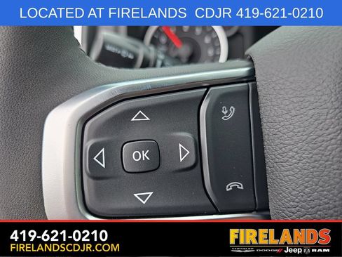 New 2026 RAM 1500 4x4 Crew Cab image 17