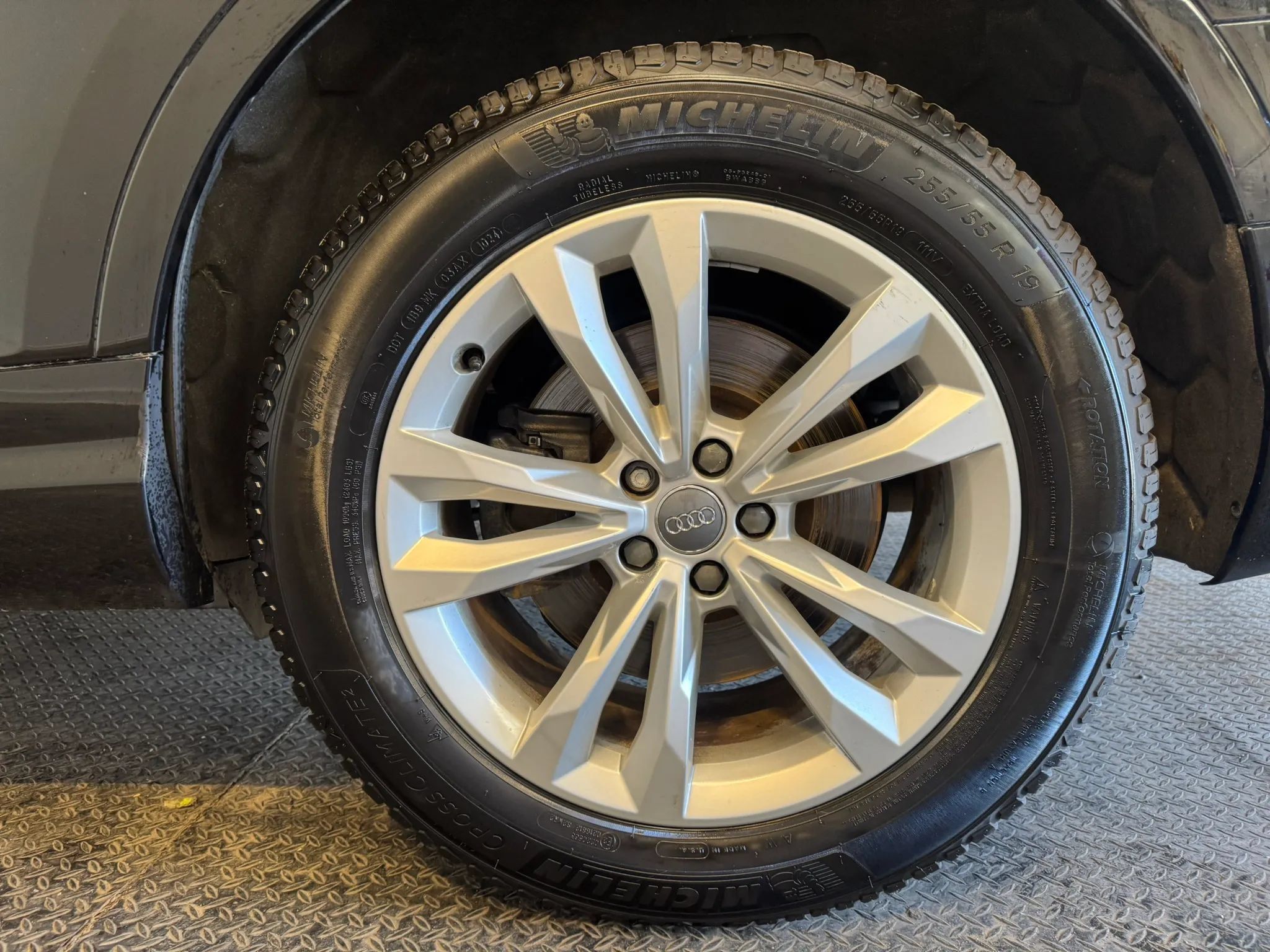 Used 2017 Audi Q7 3.0T Premium Plus AWD/4WD image 35