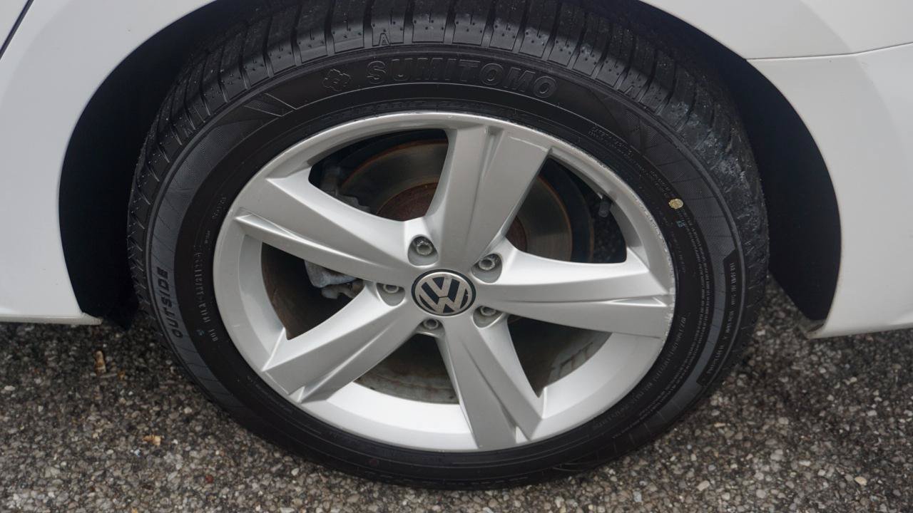 Used 2015 Volkswagen Passat 1.8T Limited Edition FWD image 19