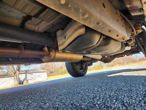 Used 2013 Toyota Tundra 4x4 Double Cab w/ Tow Pkg image 11