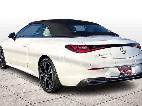 Used 2025 Mercedes-Benz CLE 300 4MATIC Cabriolet image 14