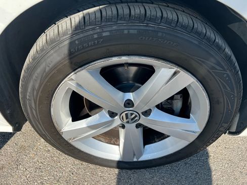 Used 2015 Volkswagen Passat 1.8T S image 29