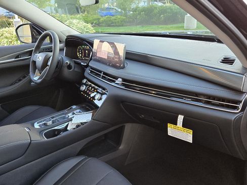 New 2026 INFINITI QX60 Luxe w/ Cargo Package image 17