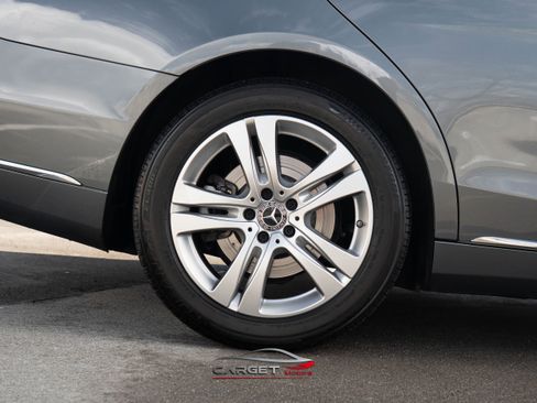 Used 2019 Mercedes-Benz S 560 4MATIC Sedan w/ Premium Package image 11