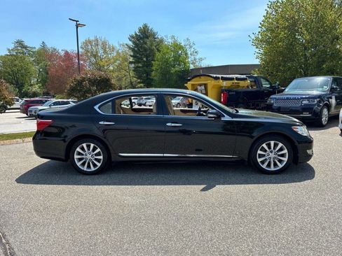 Used 2011 Lexus LS 460 L w/ Luxury Pkg AWD/4WD image 7