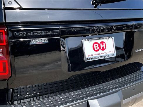 Used 2025 Toyota Land Cruiser w/ Premium Package image 30