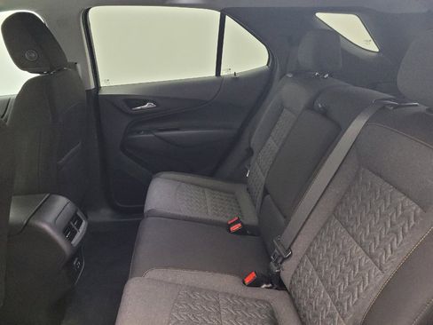 Used 2022 Chevrolet Equinox LT FWD image 18