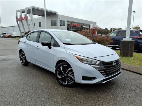 New 2025 Nissan Versa SR w/ Trunk Package image 1