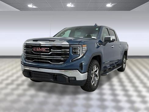 Used 2024 GMC Sierra 1500 SLT w/ SLT Premium Plus Package AWD/4WD image 1