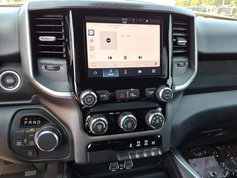 New 2026 RAM 1500 Express AWD/4WD image 11