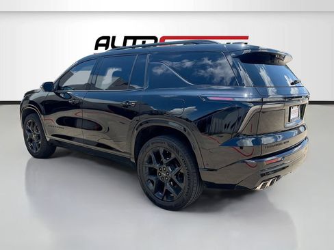 Used 2025 Chevrolet Traverse RS AWD/4WD image 5