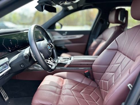 Certified 2023 BMW 760i xDrive w/ Parking Assistance Package AWD/4WD image 13