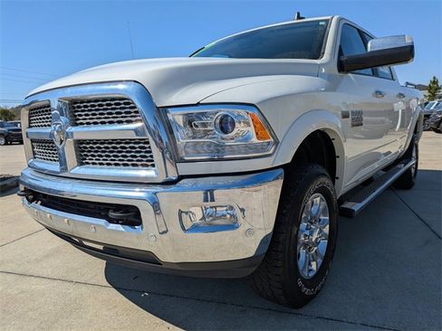 Used 2017 RAM 2500 Laramie image 8