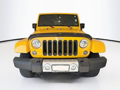 Used 2015 Jeep Wrangler Sahara w/ Dual Top Group AWD/4WD image 2