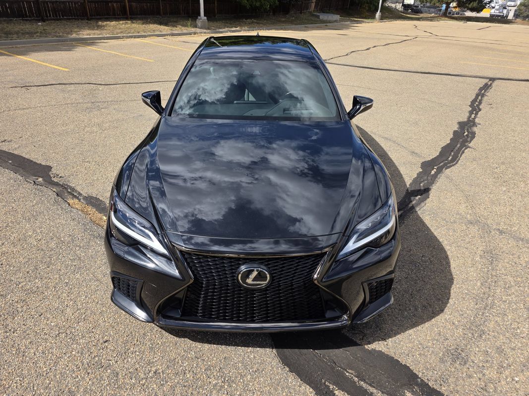 Used 2023 Lexus LS 500 F Sport w/ Accessory Package (Z1) AWD/4WD image 12