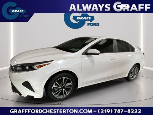 Used 2024 Kia Forte LXS image 1