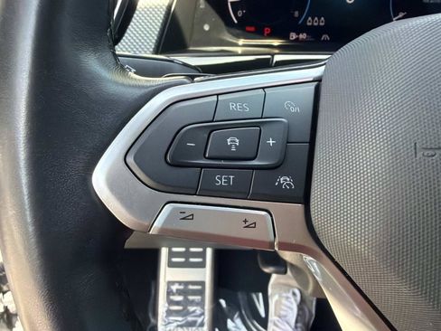 Used 2025 Volkswagen Atlas Cross Sport SEL Premium R-Line AWD/4WD image 29