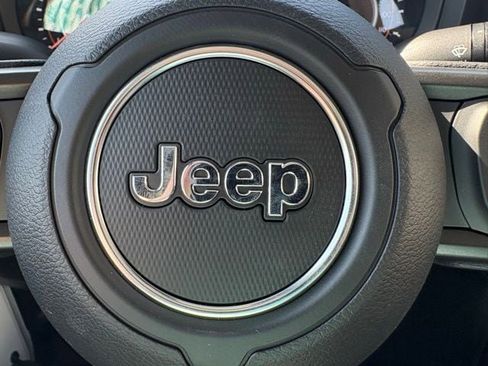 New 2026 Jeep Gladiator Sport AWD/4WD image 15