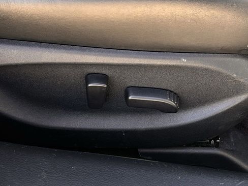 Used 2017 INFINITI Q50 Signature Edition w/ Cargo Package (L95) image 27