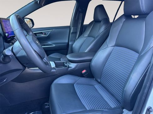 Used 2024 Toyota RAV4 XSE image 9