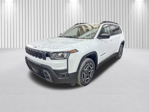 New 2026 Jeep Cherokee Laredo image 10