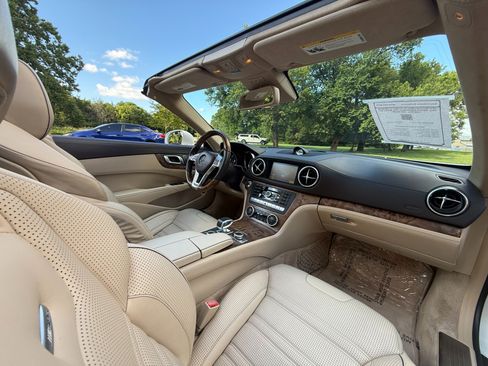 Used 2013 Mercedes-Benz SL 63 AMG image 31