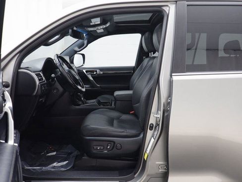 Used 2023 Lexus GX 460 Premium image 6