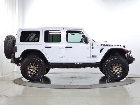 Used 2018 Jeep Wrangler Unlimited Rubicon AWD/4WD image 11
