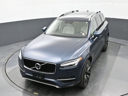 Used 2018 Volvo XC90 T6 Momentum w/ Convenience Package image 31