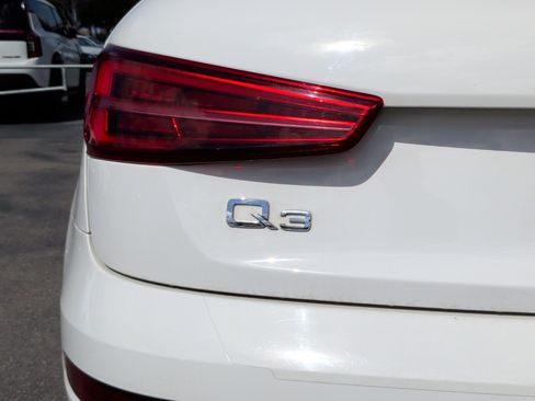 Used 2018 Audi Q3 2.0T Premium Plus image 11