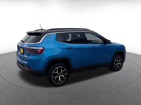 Used 2025 Jeep Compass Limited AWD/4WD image 14