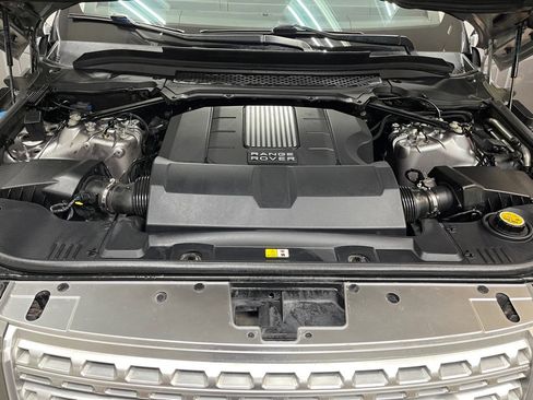 Used 2013 Land Rover Range Rover HSE image 40