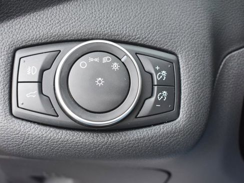 Used 2017 Ford Escape Titanium image 30